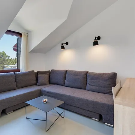 Lovisca Apartman Jezera