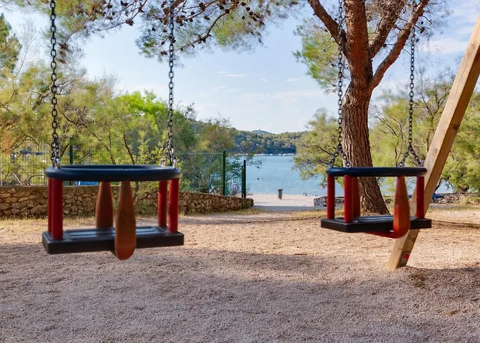 Lovisca Appartement *